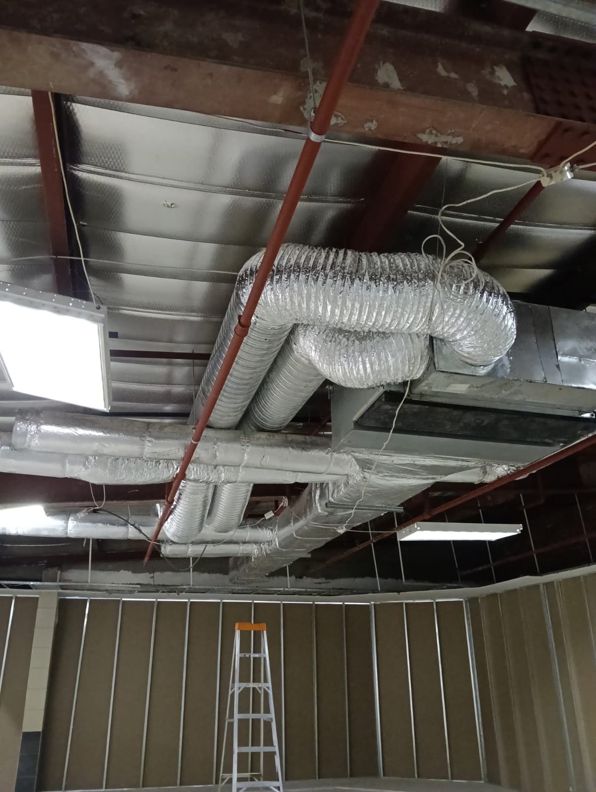 Flexible ducting and insulation installation by Artic Airconditioning